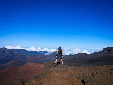 6 Hikes In Hawaii (On 3 Islands): Walking On Volcanoes - Flytrippers