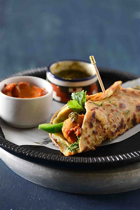 Vegetarian Kathi Roll | Kolkata Roll with Eggs | Kati Roll - My Tasty Curry