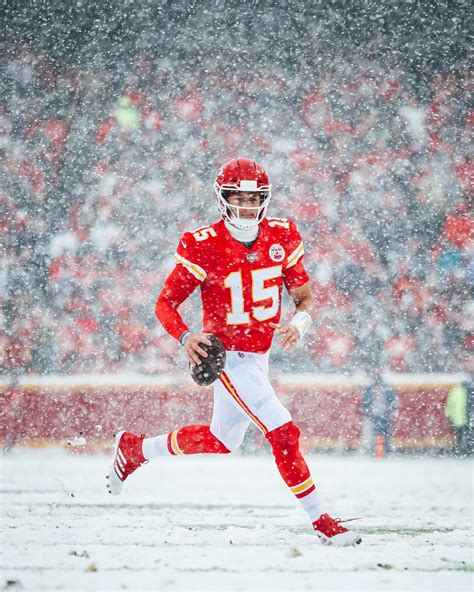 Sam Lutz on Twitter: "Football weather 📸🏈 ️ #ChiefsKingdom… " Chiefs ...