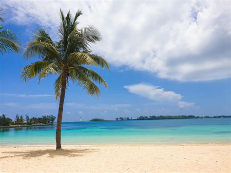 The 12 Best Beaches in Nassau, The Bahamas (Incl. Photos) - Sandals