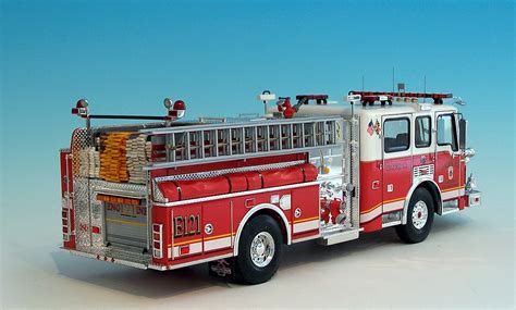 American LaFrance Fire Truck made by Trumpeter - Model Trucks: Big Rigs and Heavy Equipment ...