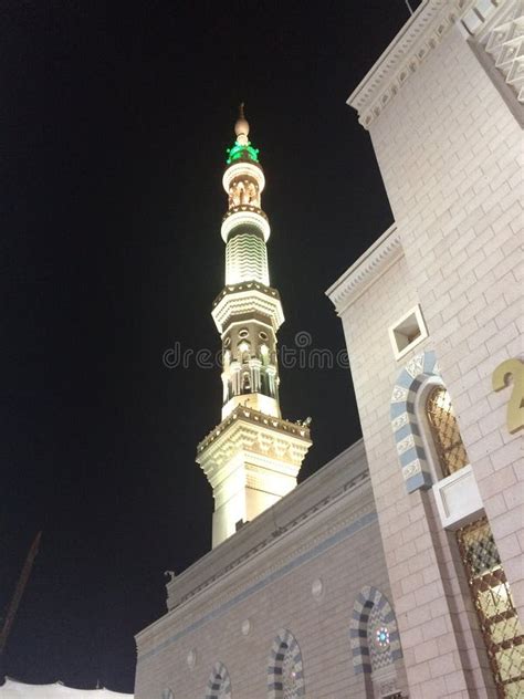 Al-Masjid an-Nabawi at Night with Lights - Prophet S Mosque - Islamic ...