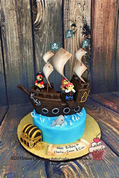 Pirate Ship Cake - CakeCentral.com