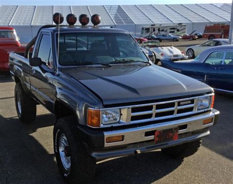 1984 Toyota Pickup Deluxe Values | Hagerty Valuation Tool®