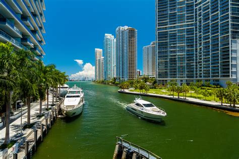 Top 5 Things to Do on the Miami River