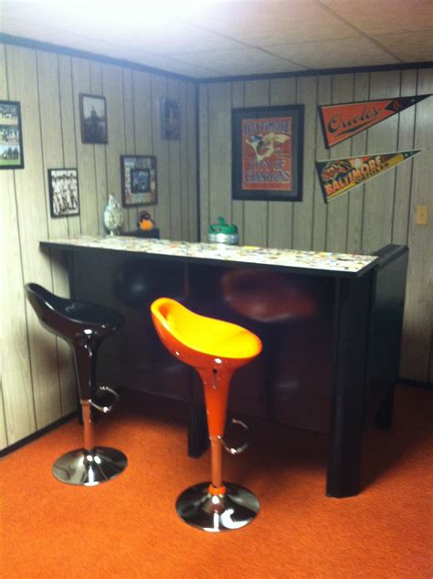 TheLostCardsFile: DIY: Man Cave Bar!