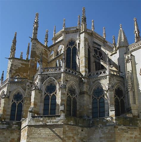 León Cathedral, Spain | Various views of the exterior of the… | Flickr