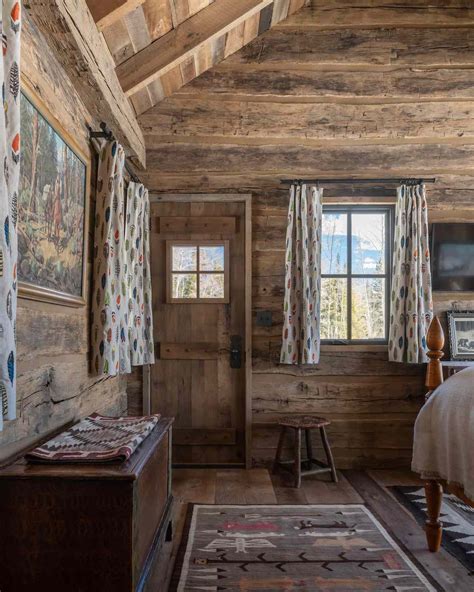 28 Log Cabin Interiors That Are Both Rustic and Modern