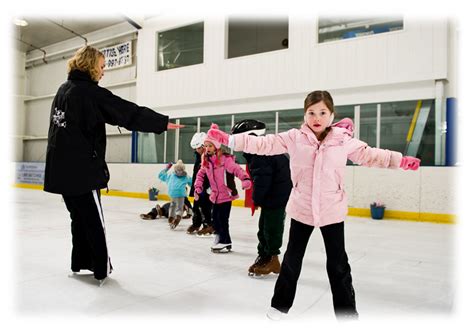 Group Skating Lessons : Hatfield Ice Arena