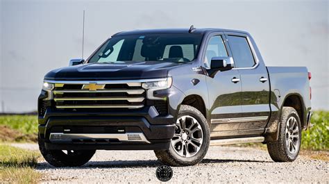 2022 Chevrolet Silverado High Country Review: Beauty is Interior Deep — Rev Match Media