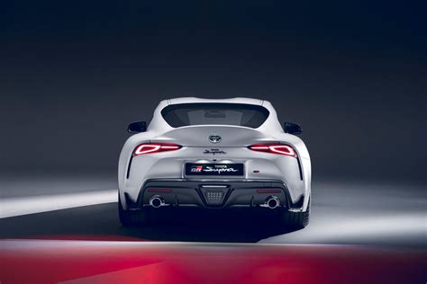 2020 Toyota Supra 2.0L Turbo looks the part - CNET