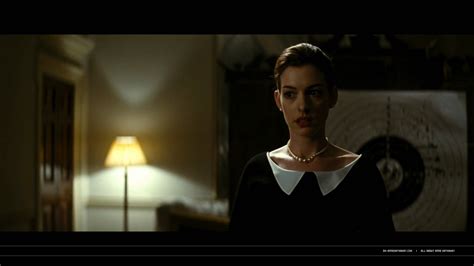 Anne Hathaway as Selina - Anne Hathaway Photo (32967420) - Fanpop