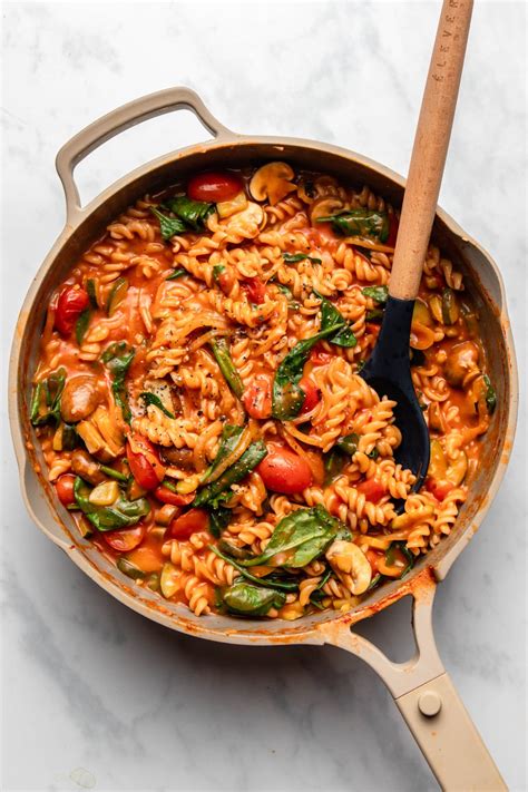 One_Pot_Pasta_Vegetables_Vegan_FromMyBowl-2 - From My Bowl