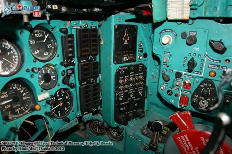 MiG-27_cockpit_0021.jpg