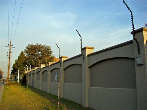 Electric Fence And Installation - Science/Technology - Nigeria