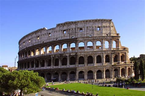 Top 10 Attractions Rome - World Tourist Attractions