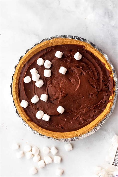 Choco Mallow Pie - Every Little Crumb 4 ingredient S'mores Pie- Every Little Crumb