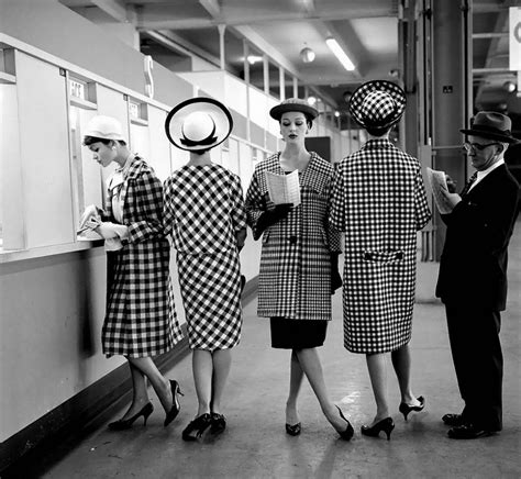 Beautiful Black and White Fashion Photography by Nina Leen in the 1940s ...