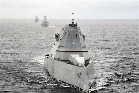 CNO: Hypersonic Weapons at Sea to Premiere on Zumwalt Destroyers in ...