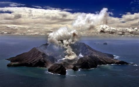 At least 1 tourist killed, dozens missing as New Zealand volcano suddenly erupts | The Times of ...