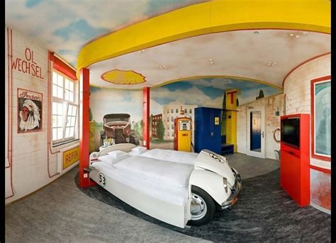 Themed Hotel Suites that Put Regular Rooms to Shame | HuffPost