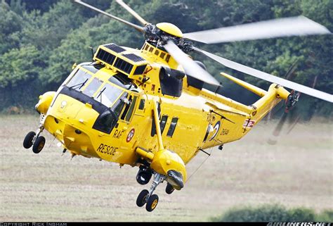 Photos: Westland WS-61 Sea King HAR3A Aircraft Pictures | Military helicopter, Helicopter ...