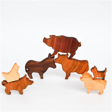 Wooden Farm Animals Set: 7 Toys | Adventure in a Box