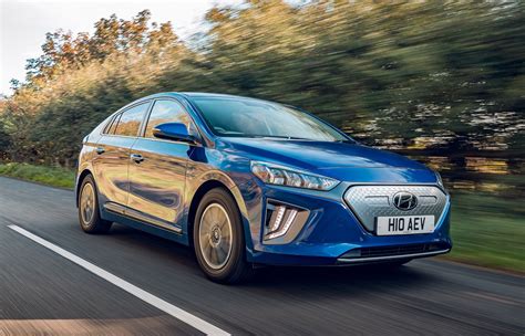 Hyundai Ioniq Electric Hatchback (2019 - ) review | AutoTrader