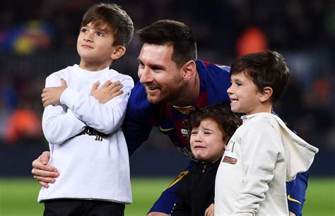 Messi and Ronaldo Son Lionel messi reveals his son thiago is a cristiano ronaldo fan