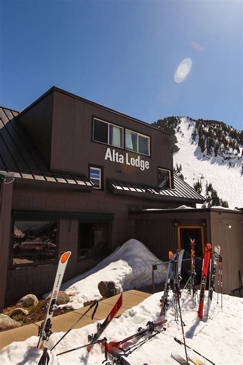 24 Hours at Alta Ski Area featuring Alta Lodge – Halesyah