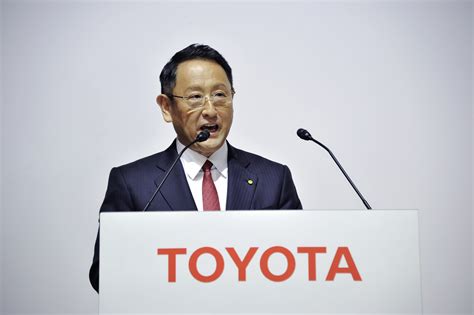 The CEO of Toyota is not a fan of electric vehicles - TechX Pakistan