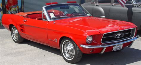 1967 Ford Mustang Convertible - Red