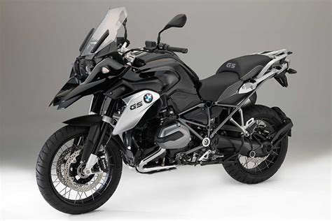 Rent a BMW R1250GS and ride - Tuscany Motorcycle Tours