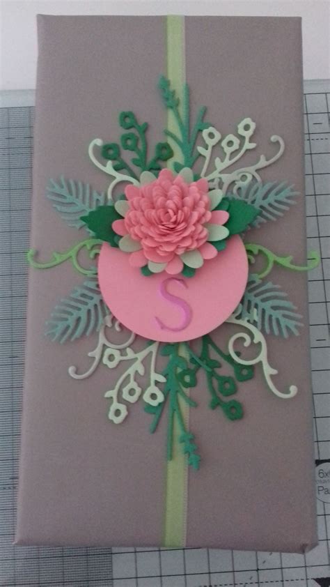 Papercraft flowers | Paper crafts, Box, Flowers