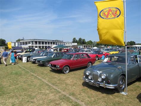 WDCVC Bushey Summer Classic Car Show Hertfordshire - Classic Car Shows UK