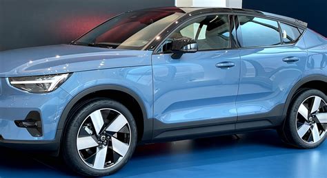 First look at 2022 Volvo C40 Recharge EV: Will you miss the X? | Electrek