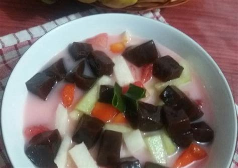 Resep Es Buah Susu oleh Dila Surya - Cookpad