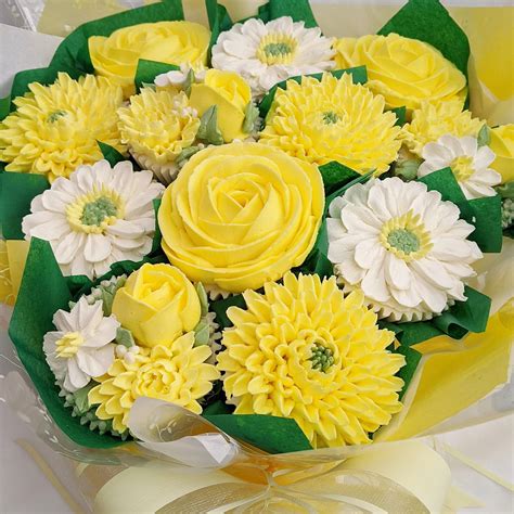 Yellow Roses and White Daisies – Piped Flower Bouquets