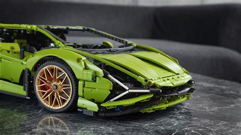 This Lego Technic Lamborghini Sian FKP 37 has 3,696 pieces