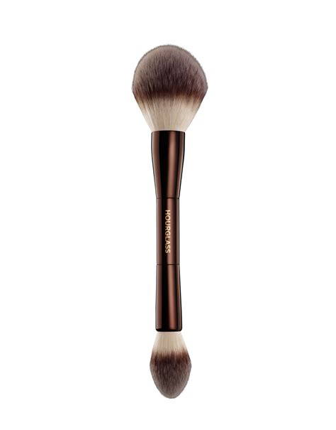 Veil™ Powder Brush – Hourglass Cosmetics