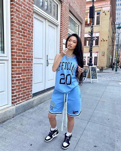 23 Sporty Casual Outfit Ideas To Wear To A Basketball Game! — Nikki Lo