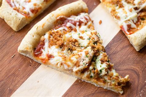 How to Make Cheap and Easy Chicken Parmesan Pizza - The Kitchen Wife