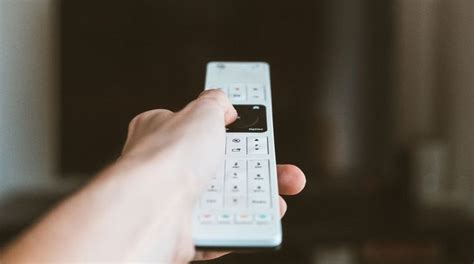 10 Best iPhone Remote Control Apps For Your Smart TV