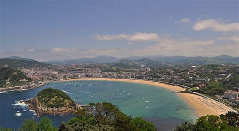 Beach Hopping in Northern Spain | Totally Spain Travel Blog