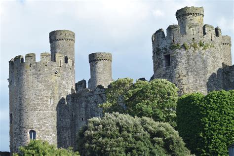 Conwy Castle, Conwy. by DustMC on DeviantArt