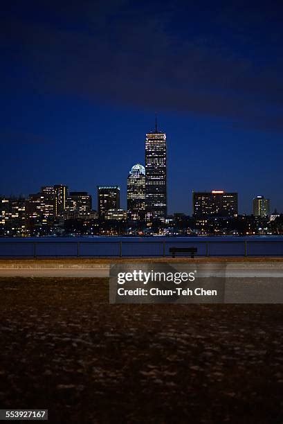 191 Boston Skyline Winter Stock Photos, High-Res Pictures, and Images - Getty Images