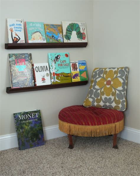 File:Two Shelf Reading Nook.JPG - Montessori Album