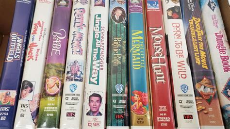 Lot - (11) Vintage VHS Tapes, Disney, Warner Bros