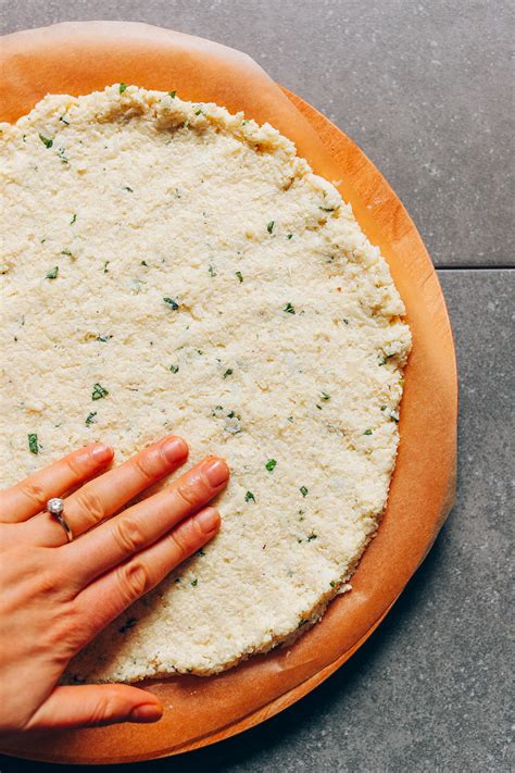 Vegan Cauliflower Pizza Crust | Minimalist Baker Recipes