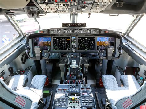 Boeing 737 Max Cockpit